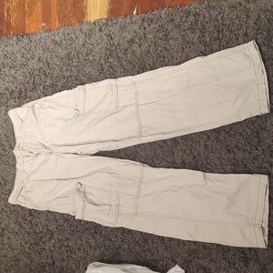 Baggy cream cargo pants